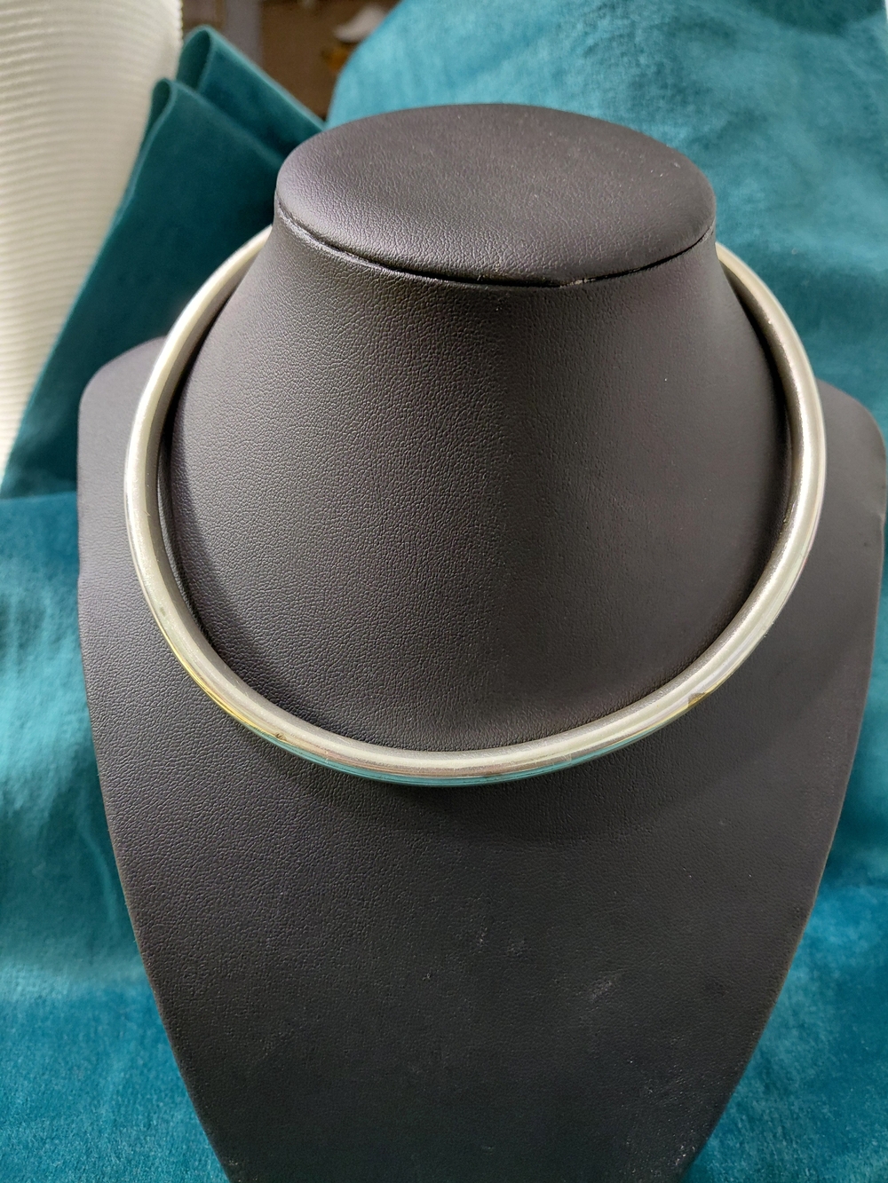 Sterling Silver Collar Necklace with Turquoise Accent - Women Jewelry